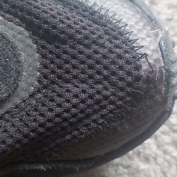 Adidas Ozweego Size 7 - Picture 11 of 11